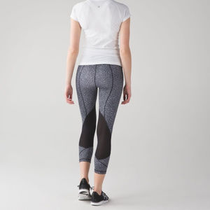 Lululemon Pace Rival Crops, size 8